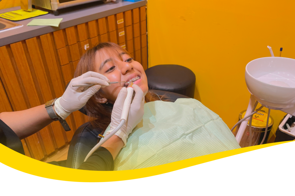 scaling gigi, klinik gigi, dokter klinik gigi